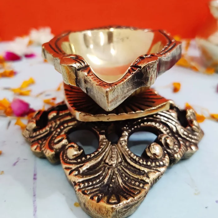 Antique Brass Diya (4.7 Inch)